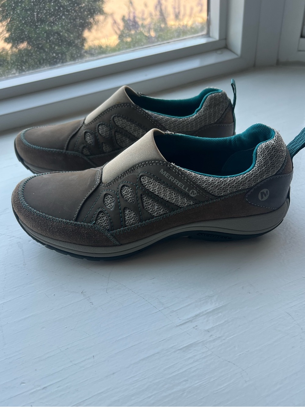 Merrell Women's Andean Moc Slip-on Walking Shoes, 6.5